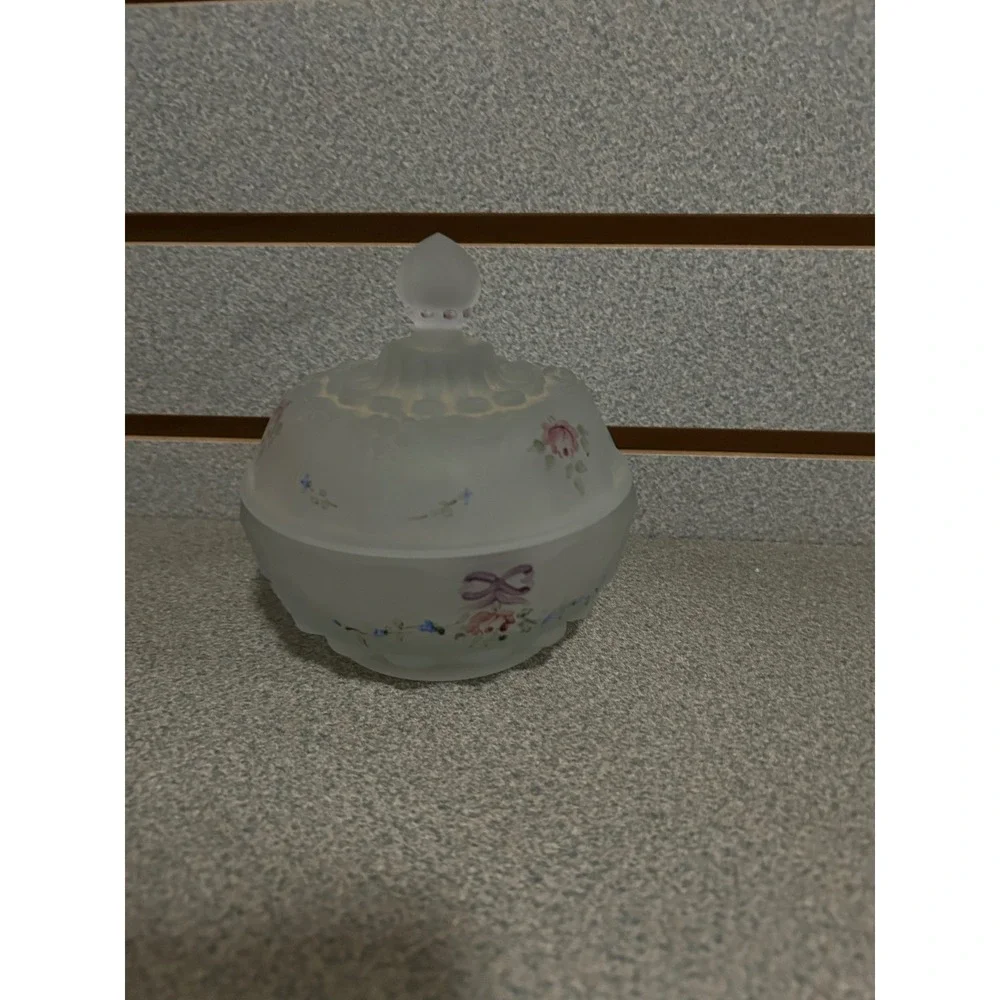 VTG Westmoreland Glass PG-34 Crystal Mint‎ Puff Box/Covered Jelly Rose and Forge